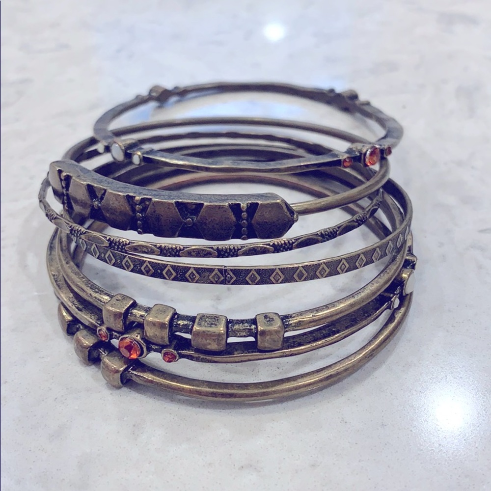 7 piece bangle set